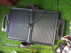 Silver Crest German Toasting Machine With 180° Wide Griller