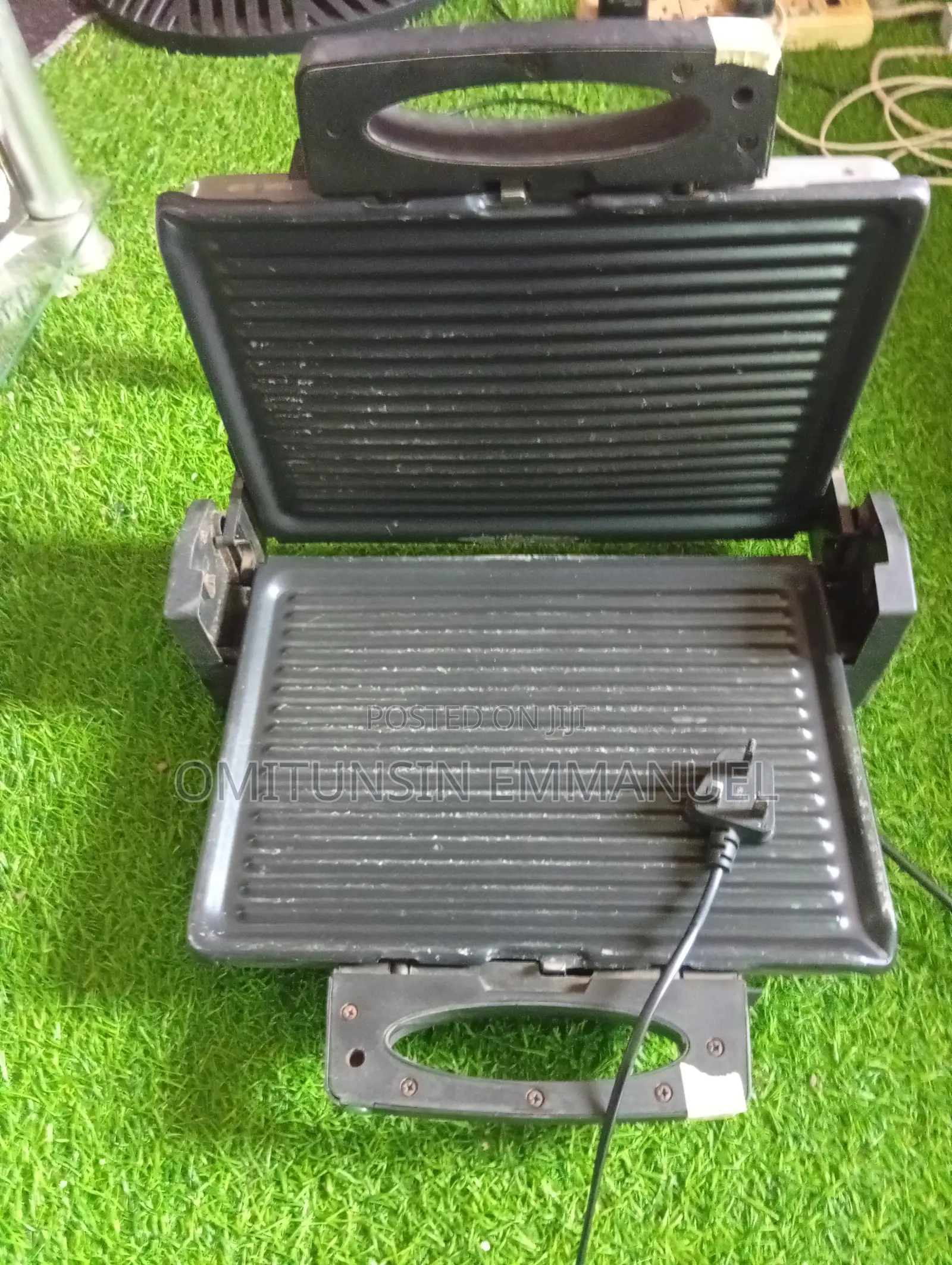 Silver Crest German Toasting Machine With 180° Wide Griller