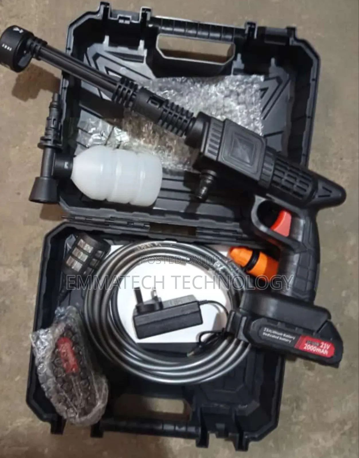 Rechargeable Pressure Washer Machine