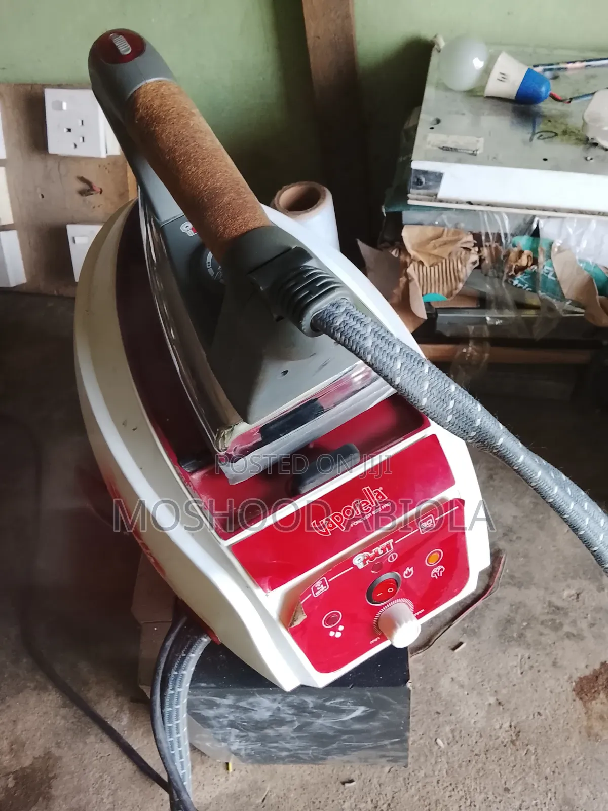 Industrial Steam Iron