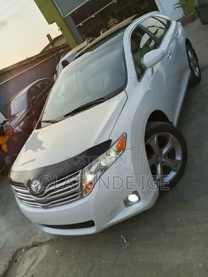 Toyota Venza V6 AWD 2010 White