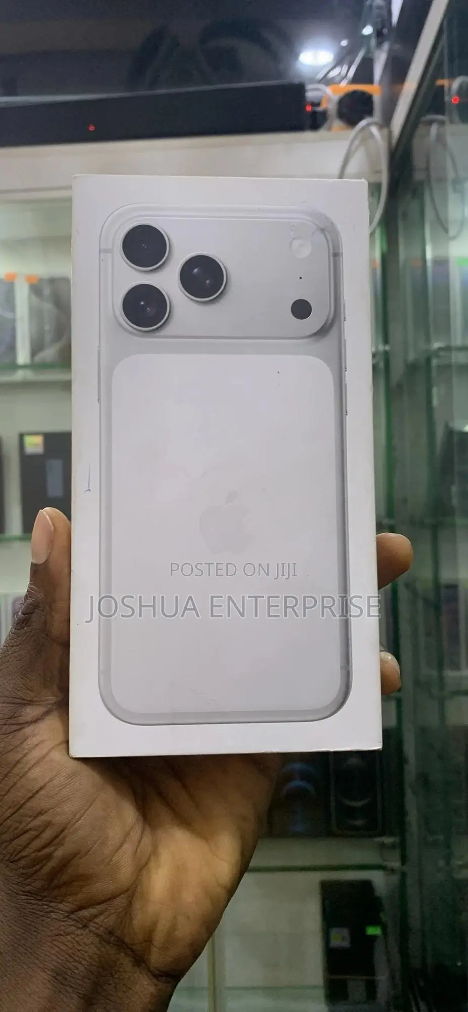 New Apple iPhone 17 Pro Max 256 GB Silver