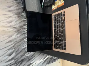 Laptop Apple MacBook Air 2020 8GB Intel Core i5 HDD 512GB