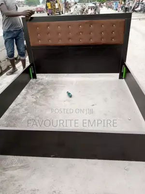 Neat 4andhalfby6 Bedframe