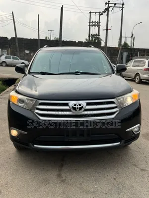 Toyota Highlander SE 2012 Black