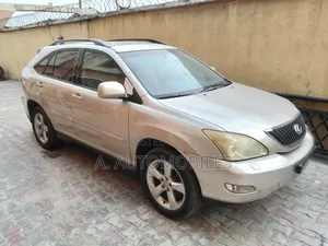 Lexus RX 330 2005 Gold