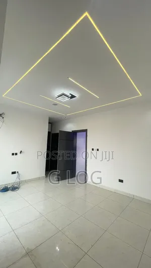 5bdrm Duplex in Chevron, Lekki for sale