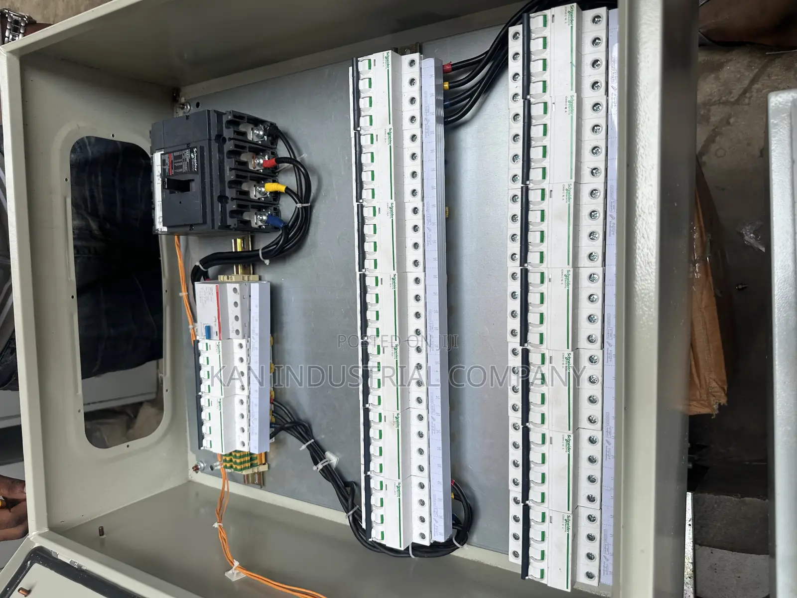 Schneider Distribution Board With Mccb 250amps