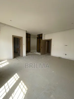 3bdrm Block of Flats in Wuye for rent