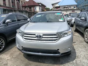 Toyota Highlander Limited 3.5l 4WD 2013 Silver