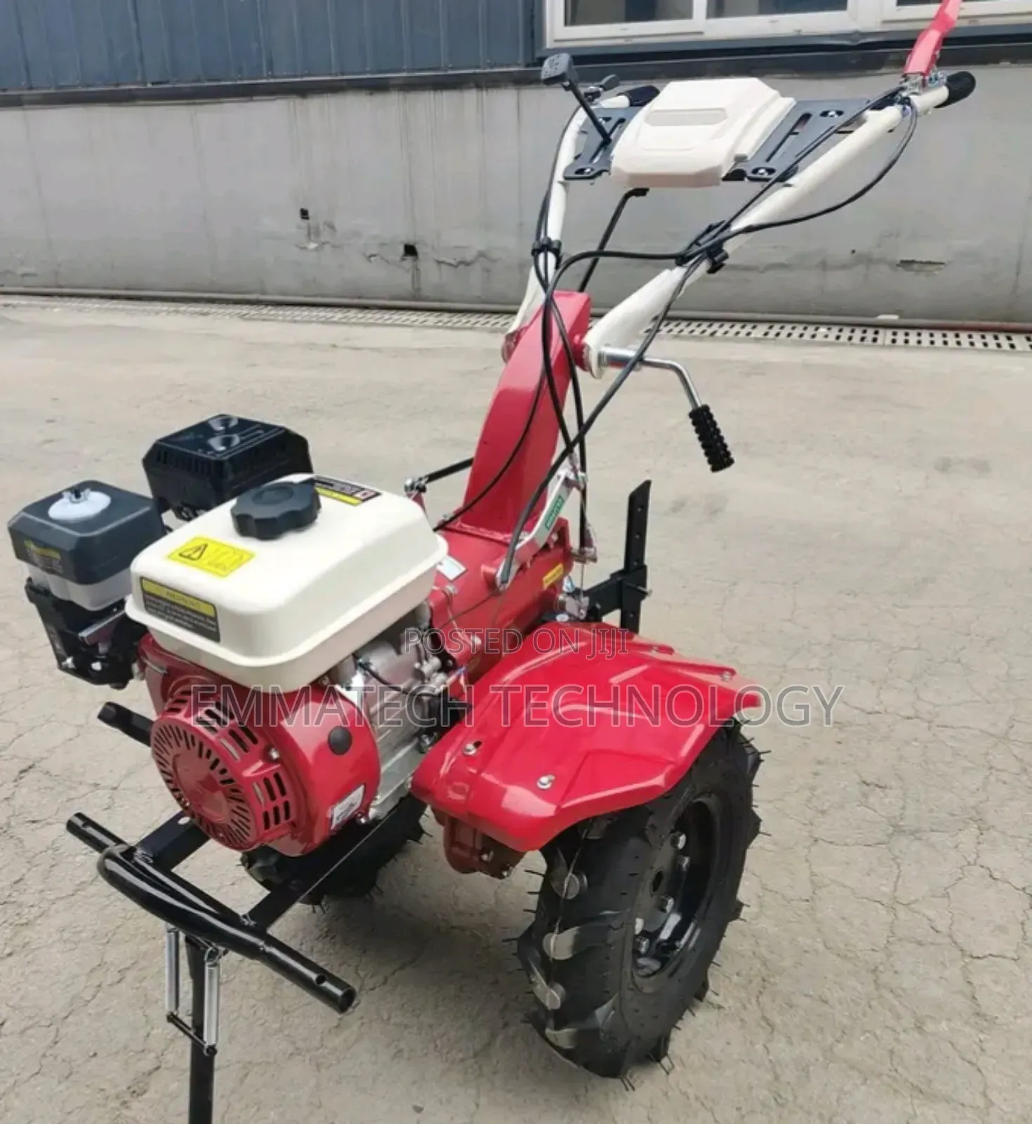 Comfortable Power Tiller Machine