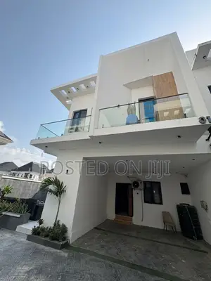 4bdrm Duplex in Dpkay District, Lekki Phase 2 for sale