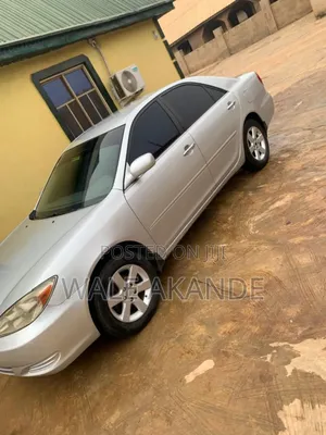 Toyota Camry 2004 Silver