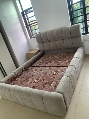 4and Half Premium Bubble Bedframe