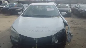 Toyota Corolla 2014 White