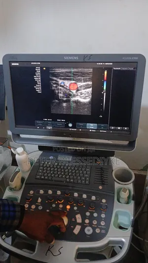 Siemens Acuson X700