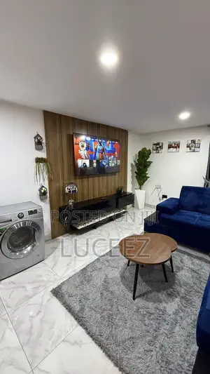 Stylish 2-Bedroom Apartment Is a Perfect Escape in Lekki Phase 1.