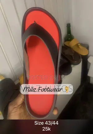 Quality Mature Palm Slippers