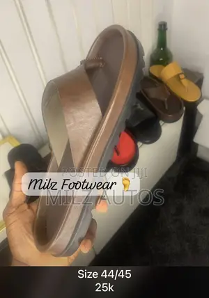 Quality Mature Palm Slippers