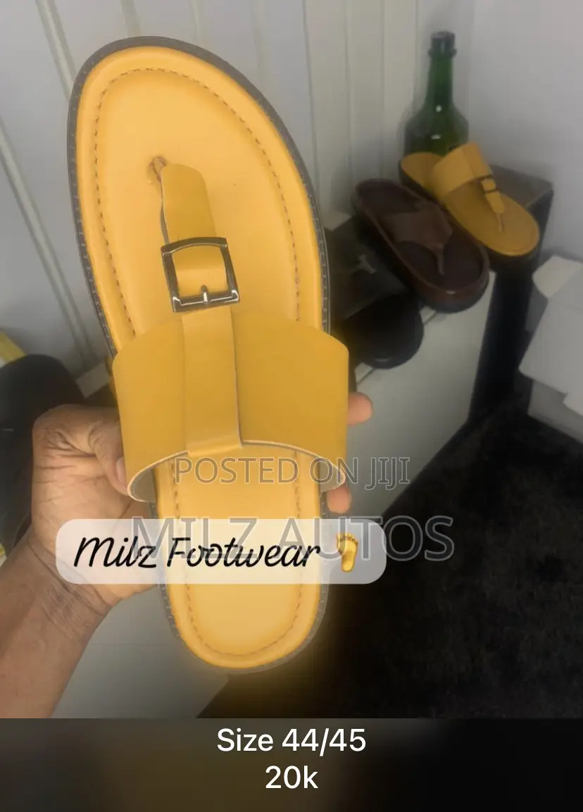 Quality Mature Palm Slippers