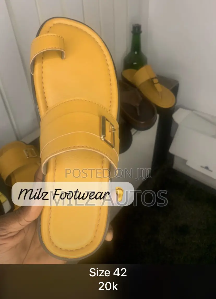 Quality Mature Palm Slippers