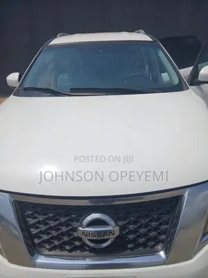 Nissan Pathfinder S 4dr SUV (3.5L 6cyl CVT) 2015 White