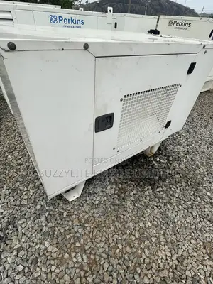 Fg Wilson 16kva Soundproof Perkins Generator