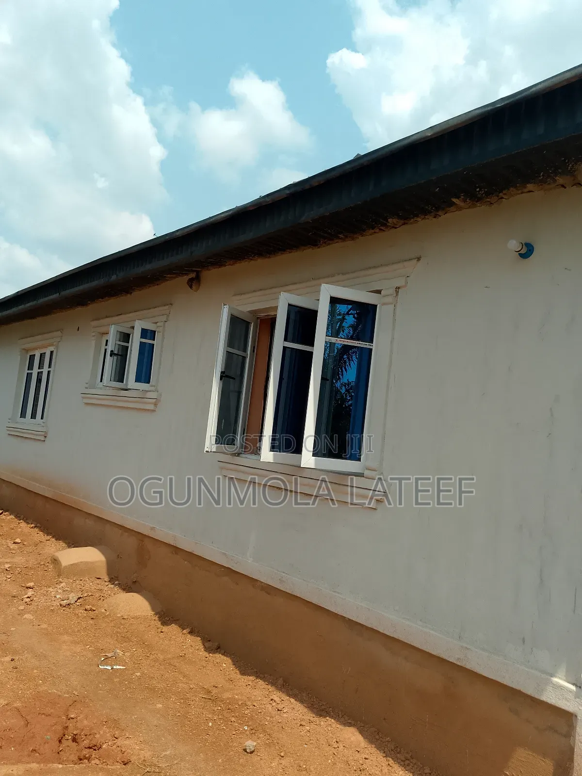 White Aluminum Casement Window With Net