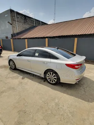 Hyundai Sonata Limited Sedan FWD (2.4L 4cyl 6A) 2016 Silver