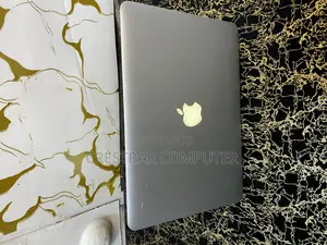 Laptop Apple MacBook Pro 2015 8GB Intel Core i5 SSD 128GB