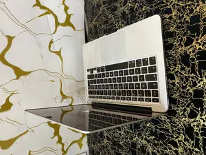 Laptop Apple MacBook Pro 2015 8GB Intel Core i5 SSD 128GB