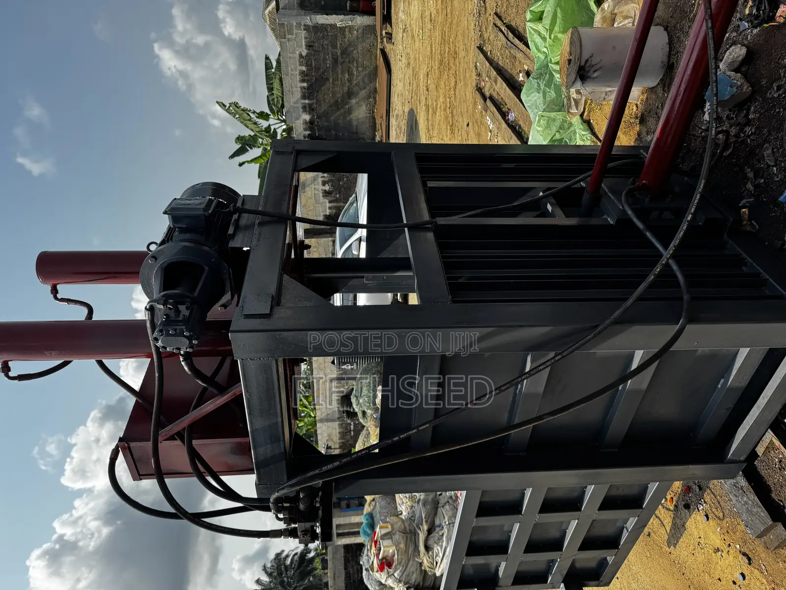 Used 80 Tonnes Baling/Compressing Machine