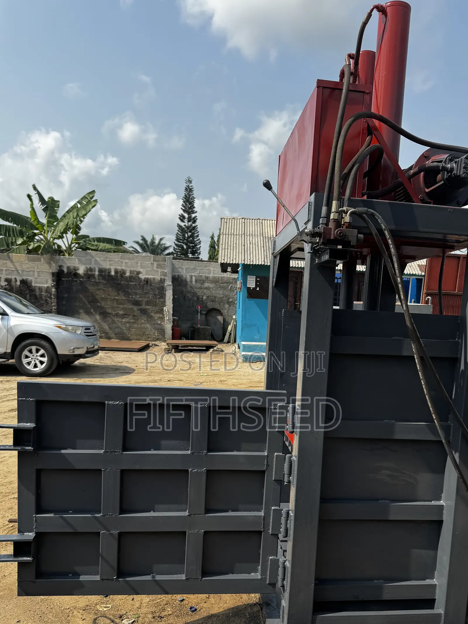 Used 80 Tonnes Baling/Compressing Machine