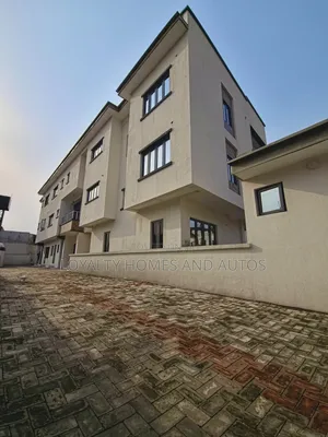 4bdrm House in GRA Phase 2 Shangisha for sale