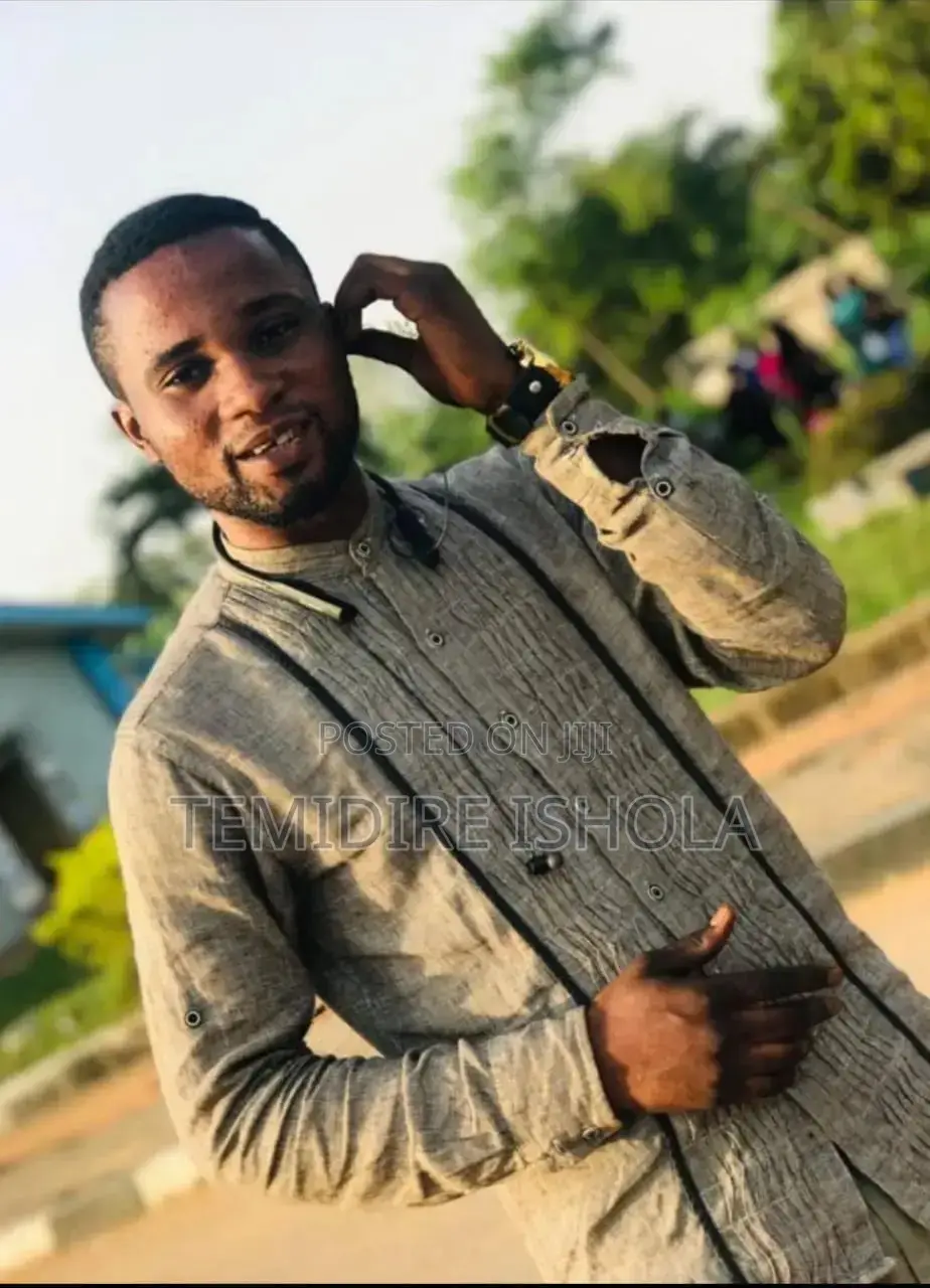 Male Tailor, There Is Accommodation/ Full Time Job