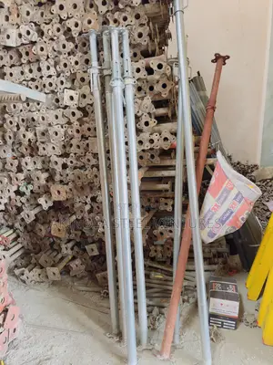 Acrow Props / Pipes