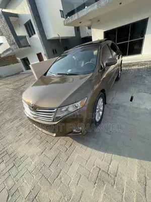Toyota Venza AWD 2012 Brown