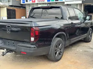 Honda Ridgeline RTL-T AWD Crew Cab 125.2 in. WB 2018 Black