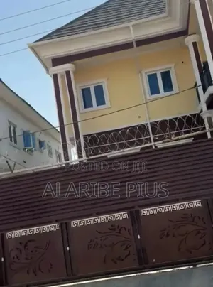4bdrm Duplex in Estate, FHA for sale