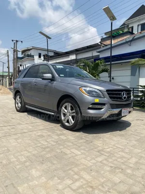 Mercedes-Benz M Class ML350 4MATIC 4dr SUV AWD (3.5L 6cyl 7A) 2014 Gray