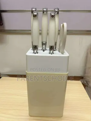 8 Pieces Knife Set With Stand