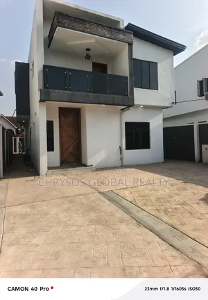4bdrm Duplex in Ikolaba Ibadan for sale