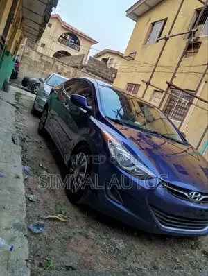 Hyundai Elantra GLS Sedan FWD (1.8L 4cyl 6A) 2013 Blue