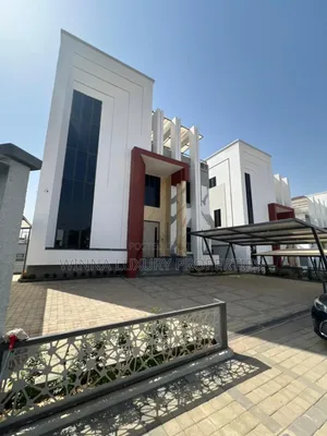 5bdrm Townhouse/Terrace in Guzape for sale