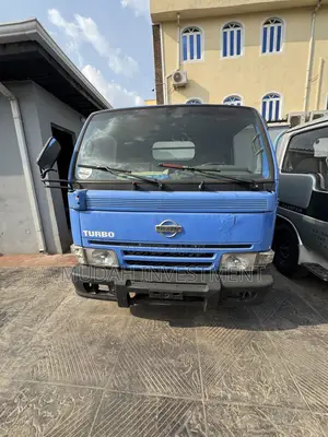 Nissan Cabstar Truck