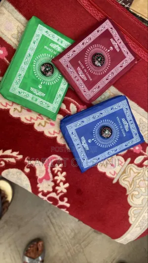 Pocket Praying Mat With Compass