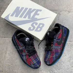 Original Nardwuar X Nike Dunk Low Sb Tam O Shanter Hat Sneakers