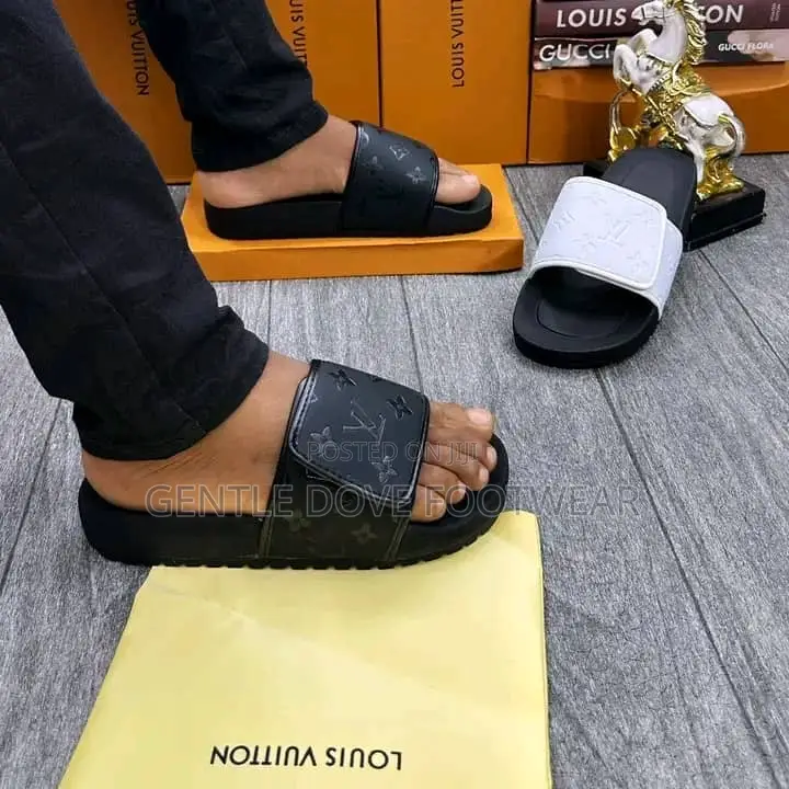 Original Louis Vuitton Sildes
