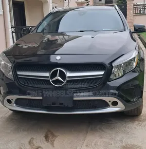 Mercedes-Benz GLA 250 2016 Black