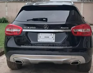 Mercedes-Benz GLA 250 2016 Black